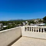 3 Bedroom Villa, Walking Distance To Moraira