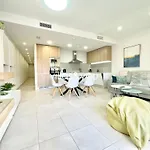 Aqua Beach Torrevieja By Villas&You