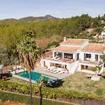 Villa Jade