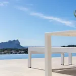 Villa Roca Blanca By Abahana Luxe