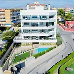 Oia 5 By United Renters