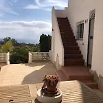 Lovely Little Holiday House
