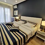 Modern House With Pool, Just 700M Away From Beach