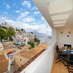 Mirando A Altea