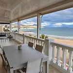 Beach House Brotonss