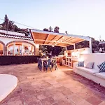 Excelente Villa Mediterranea En Javea