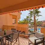 Luxury Large 2 Bedroom Apartment 10 Min Walk To Villamartin Plaza