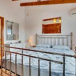 Casa Un Amor By Aldertons