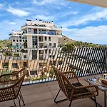 Allonbay Sea View Apartment