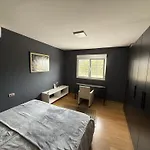 Cyclolodge