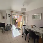 Adosado Con Piscina Marinas