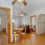 Cozy Central Flat In Torrevieja 20Min To Beach
