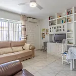 2 Bedroom Cozy Home In Torrevieja