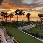 Infinity View Luxury Beachfront Apartment Pool&Jacuzzi