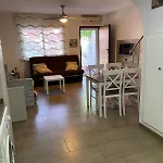 House Near The Beach And Airport
