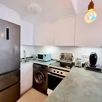 Modern And Cozy Apartment Just Steps From Los Locos Beach