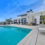 Hillside Luxury Villas By Nras