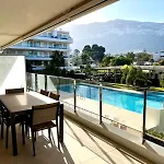 Luxury & Style In Marina Real