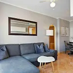 Symphony Apartment Naufragos Beach