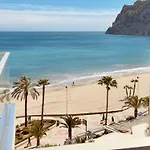 Casa Levante Calpe - Modern Beachfront Apartment With Sea View