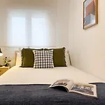 Casa Segarra Luz, Estilo Y Vistas En El Mercado