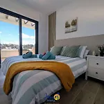 Contemporary Ph Apt With Com Pool Vm78