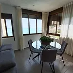 Apartamento Frente Al Mar 2 Dormitorios - Acceso A La Playa
