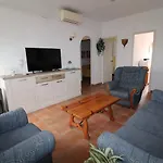 Casita Con Piscina Comunitaria