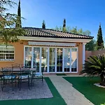 Chalet Con Piscina Privada Cerca De Alicante