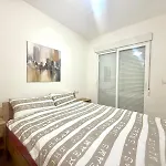 Amplio Piso De 3 Habitaciones Cerca De La Playa Arenal