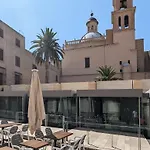 New Studio W Balcony Ac Fast Wifi 55Inch Tv