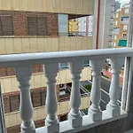 Apartamento 3 Dormitorios Con Vistas Al Mar En Torrevieja