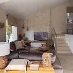 Casa Deusueno