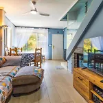 Beautiful Home In Santa Pola With Kitchen