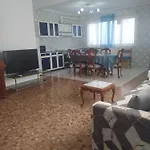 A Beautiful Spacious Two Bedroom Apartment Cb8Ev