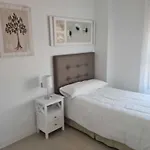 Apartamento De 3 Dormitorios Piscina Y Parking