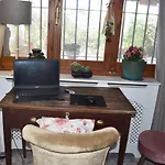 La Casa De La Oma -La Caseta
