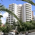 Las Torres Apts