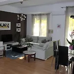 Proximo Al Centro, Vazquez De Mella