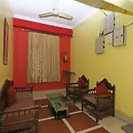 Oyo 7359 Hotel Rhino