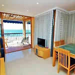 Estacha Apartment
