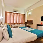 Oyo 12945 Hotel President