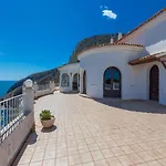 Villa Primera Linea
