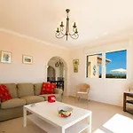Villa Las Flores By Abahana Villas