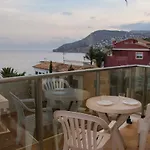 Piso Nuevo Frente Al Mar