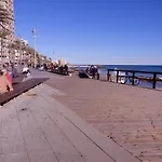 Edificio 1º Linea De Playa, En Paseo Maritimo De Torrevieja, Alicante, Costa Blanca