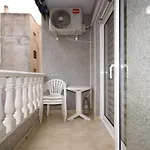 Del Cura Beach Apartment