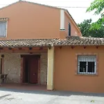 062 Villa Almendros