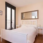 Alc - Modern 2 Bed Apartment In Historic Centre