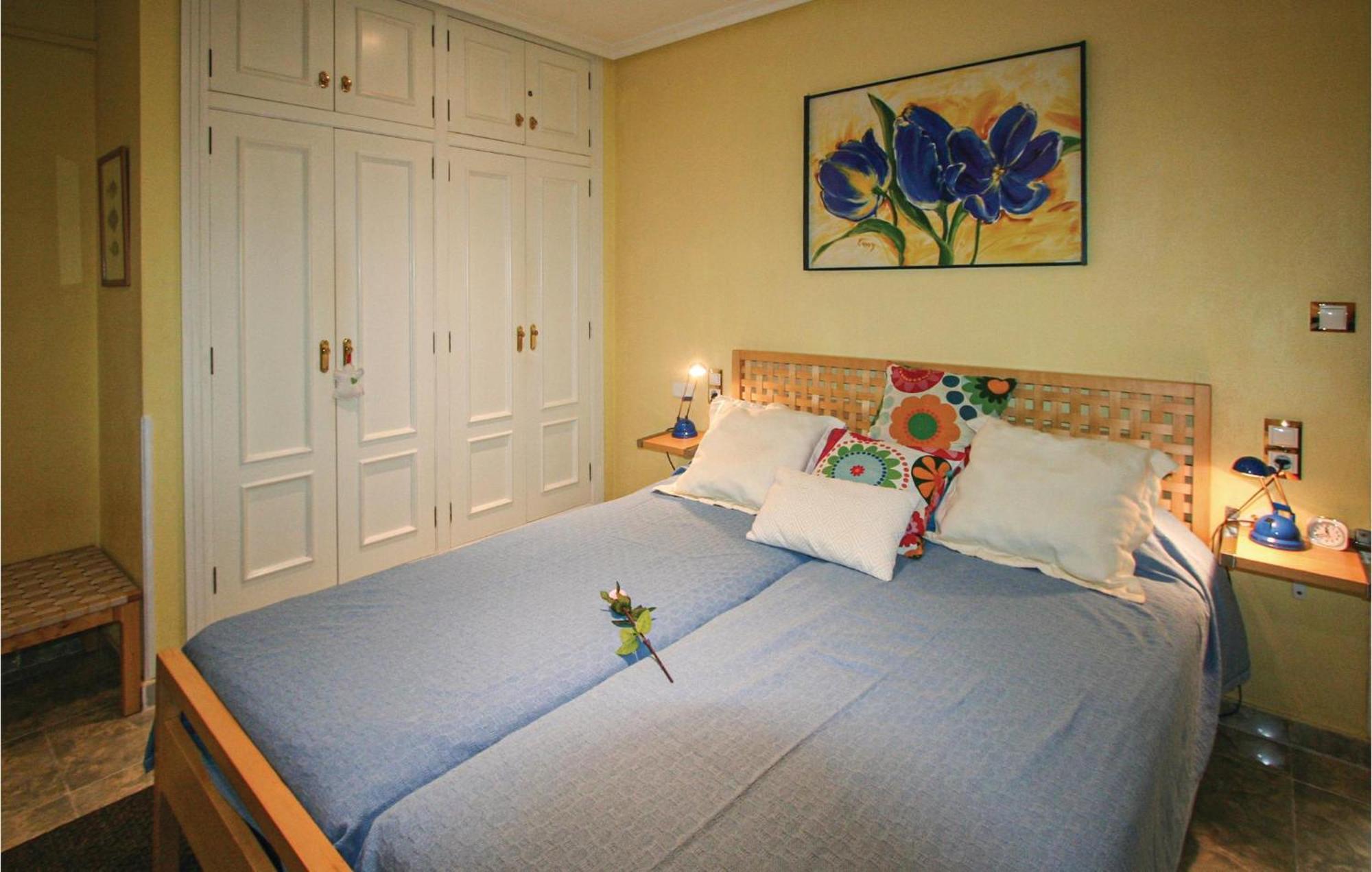 Apartamento Awesome In With Kitchenette